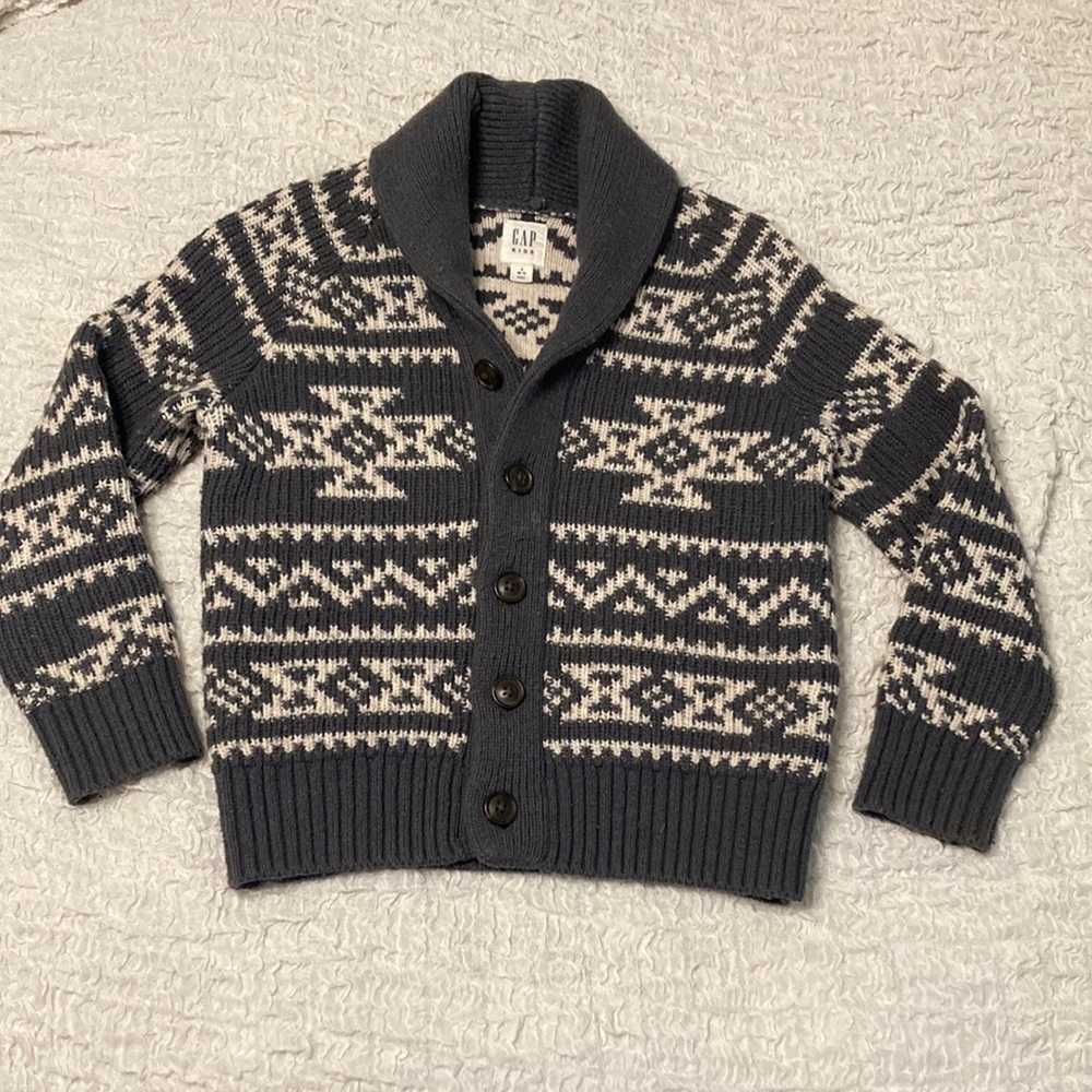 GAP Kids Boys Shawl Cardigan size small (6-7)